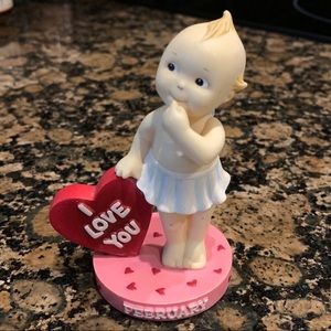 DANBURY MINT Jesco KEWPIE Doll Figurine FEBRUARY I Valentine's HEARTS 2001